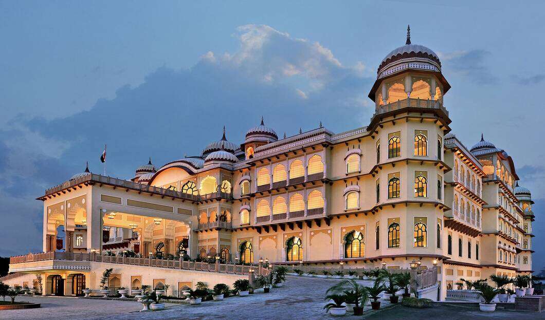 Haryana: Majestic Kalanaur Fort showcasing fine architecture. 