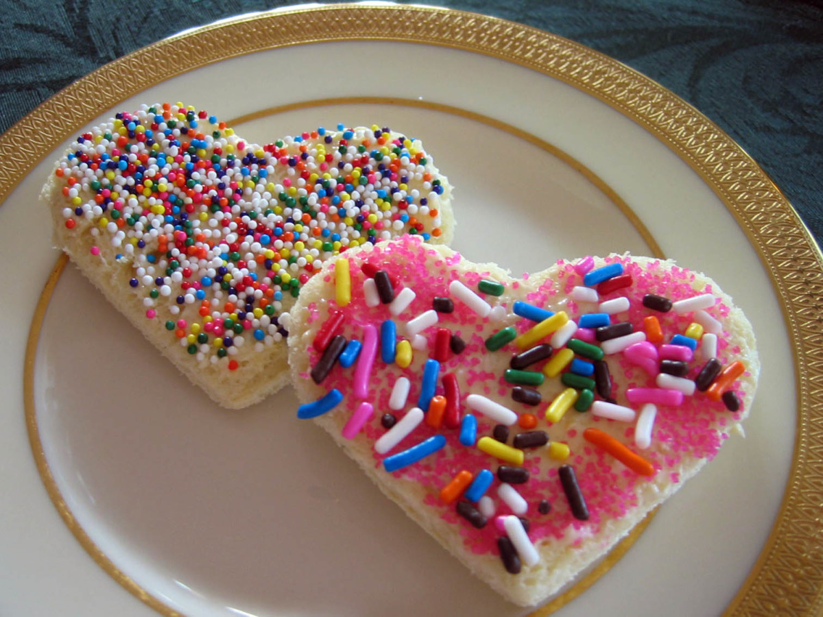 Children enjoying Fairy Bread at a birthday party, showcasing its vibrant colors.