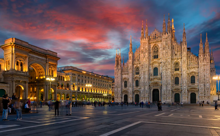 Panoramic view from the rooftop terraces of Duomo di Milano. 