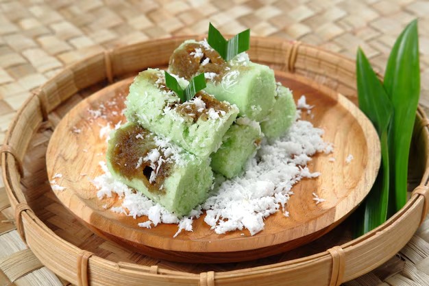 kue-putu-warisan-kuliner-tradisional-yang-lezat