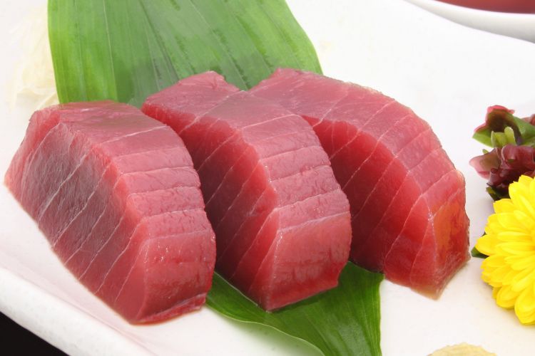 Tuna Mentah