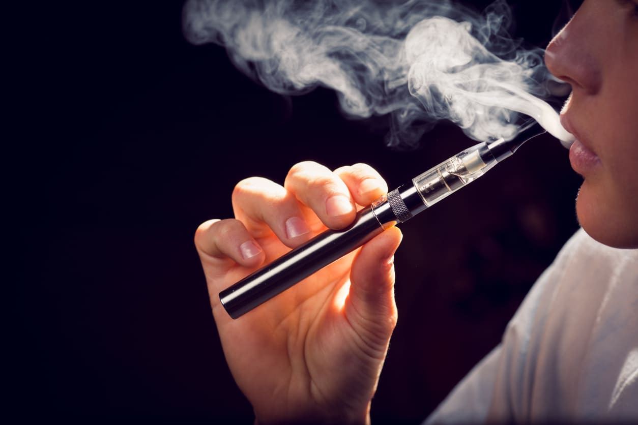 Bahaya Rokok Elektrik bagi Kesehatan Tubuh